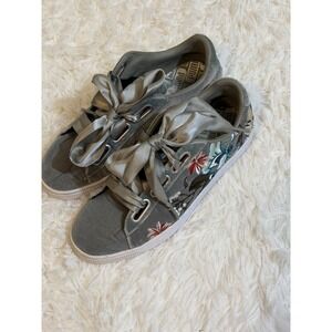 Puma Basket Heart Hyper Sneakers Gray 7.5 Womens Floral Embroidered‎ Satin Bow